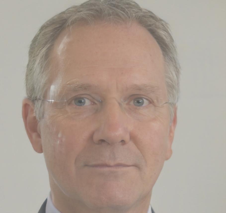 Portrait of Declan Ashford, financial planning facilitator